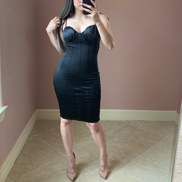 ADALEE Satin Bodycon Dress -black - Picture 4 of 4